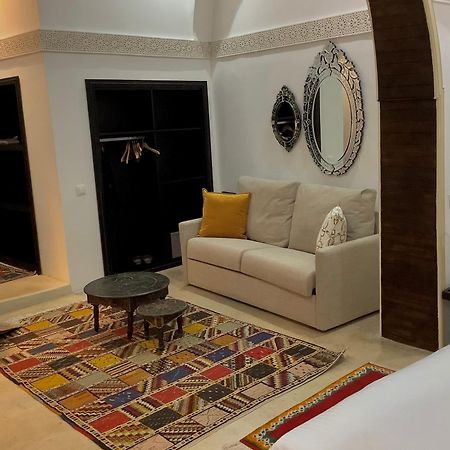 Dar Lalzohra Bed & Breakfast ราบัต ภายนอก รูปภาพ
