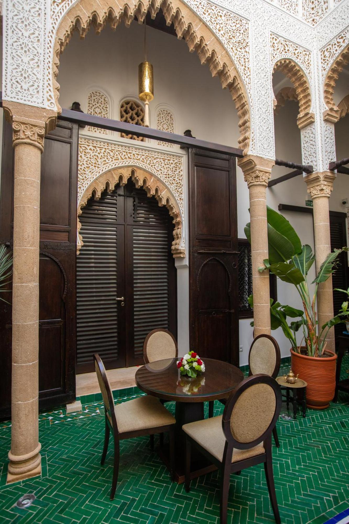 Dar Lalzohra Bed & Breakfast ราบัต ภายนอก รูปภาพ