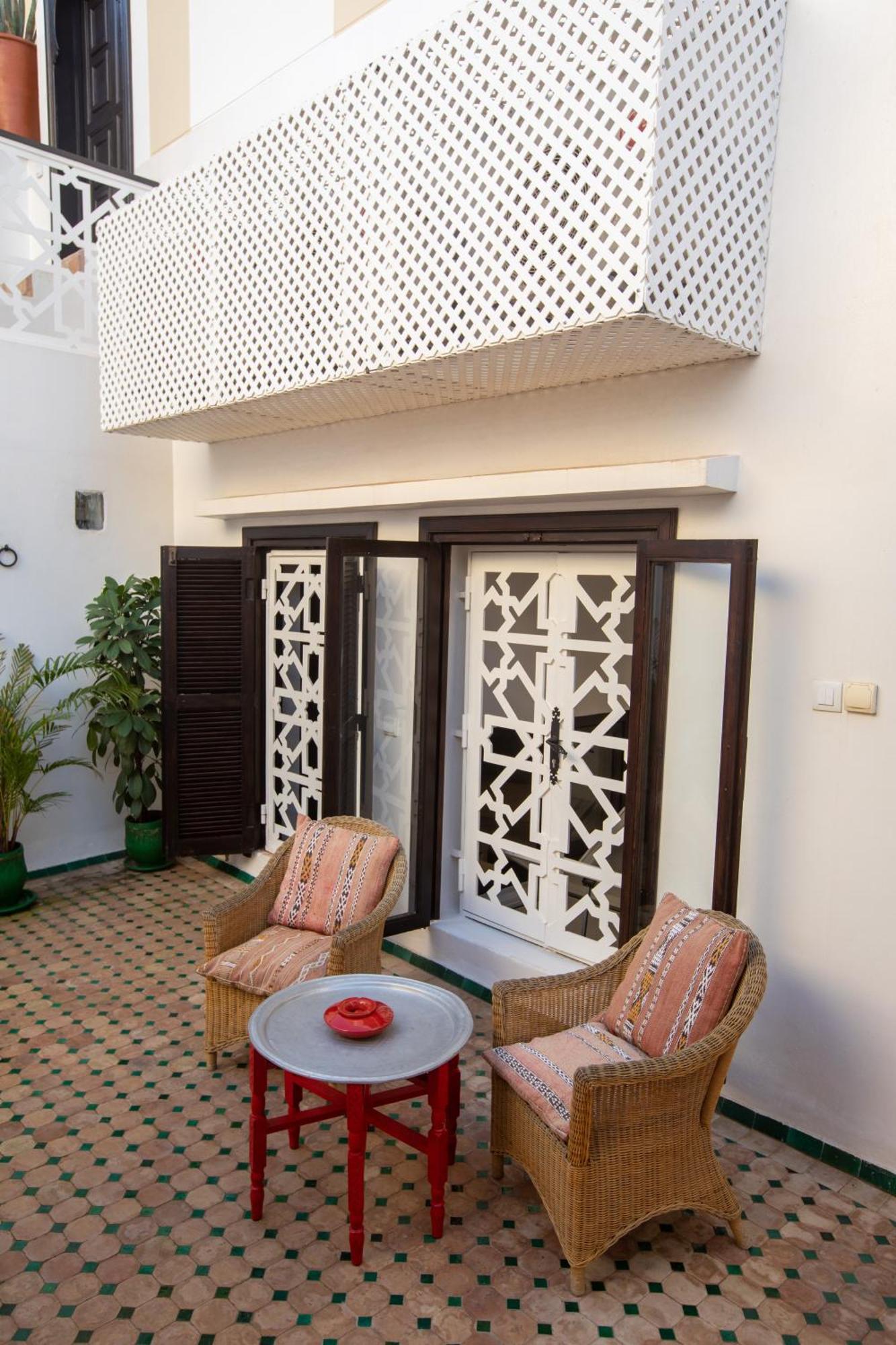 Dar Lalzohra Bed & Breakfast ราบัต ภายนอก รูปภาพ